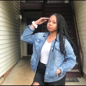 Meet your Posher, Simone